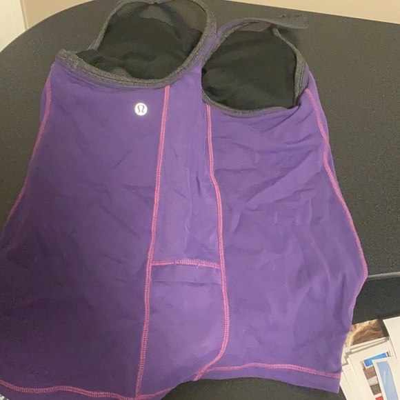Lululemon workout top - Picture 2 of 2